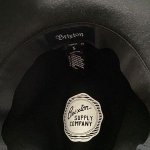 Brixton size S black hat in size S (56cm)